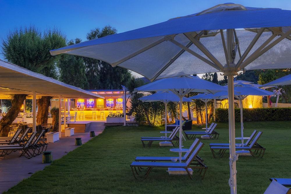 Liv Hotel By Bellazure Akyarlar Bagian luar foto
